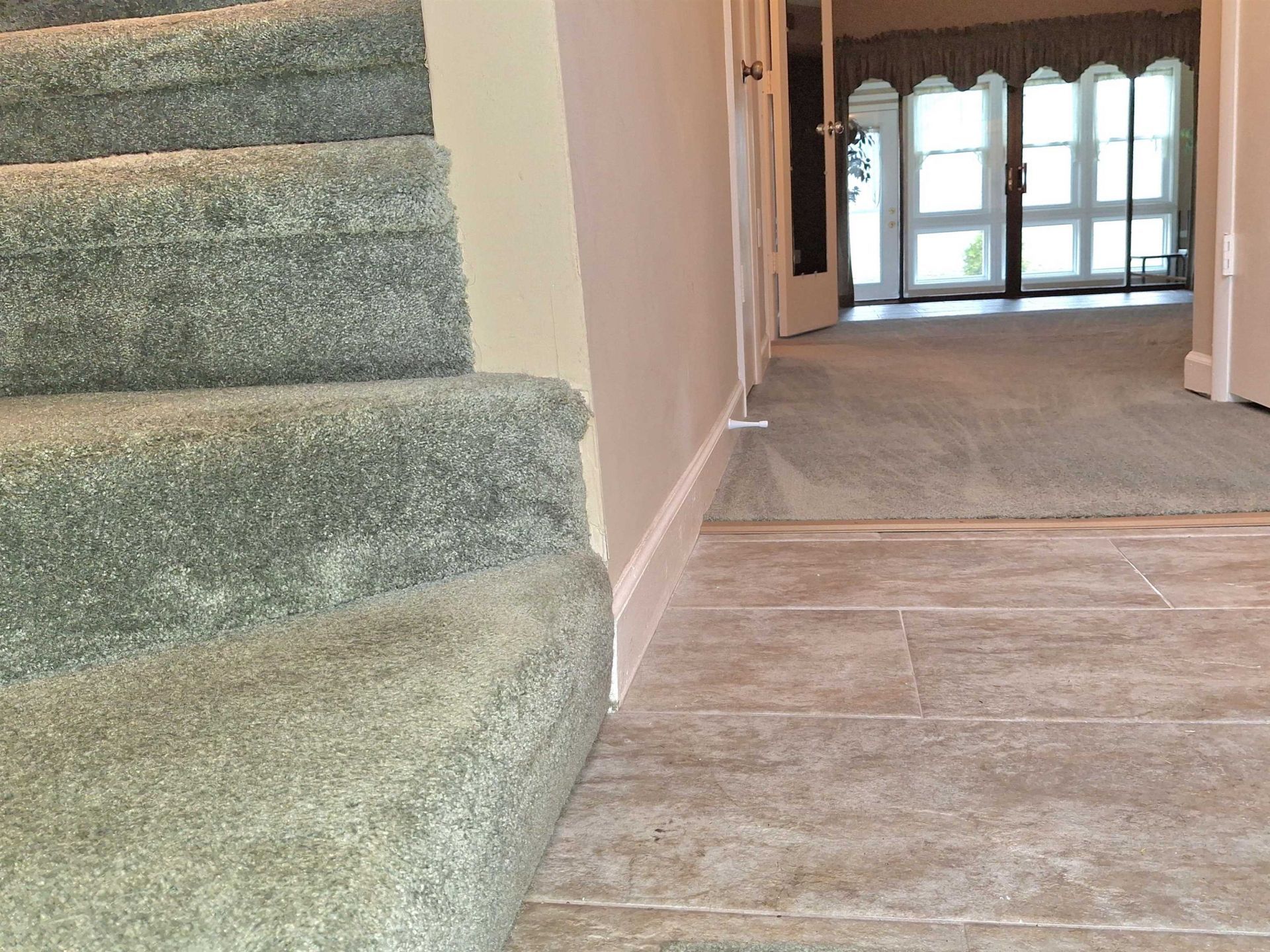 928 Villa Dr. Photo 39