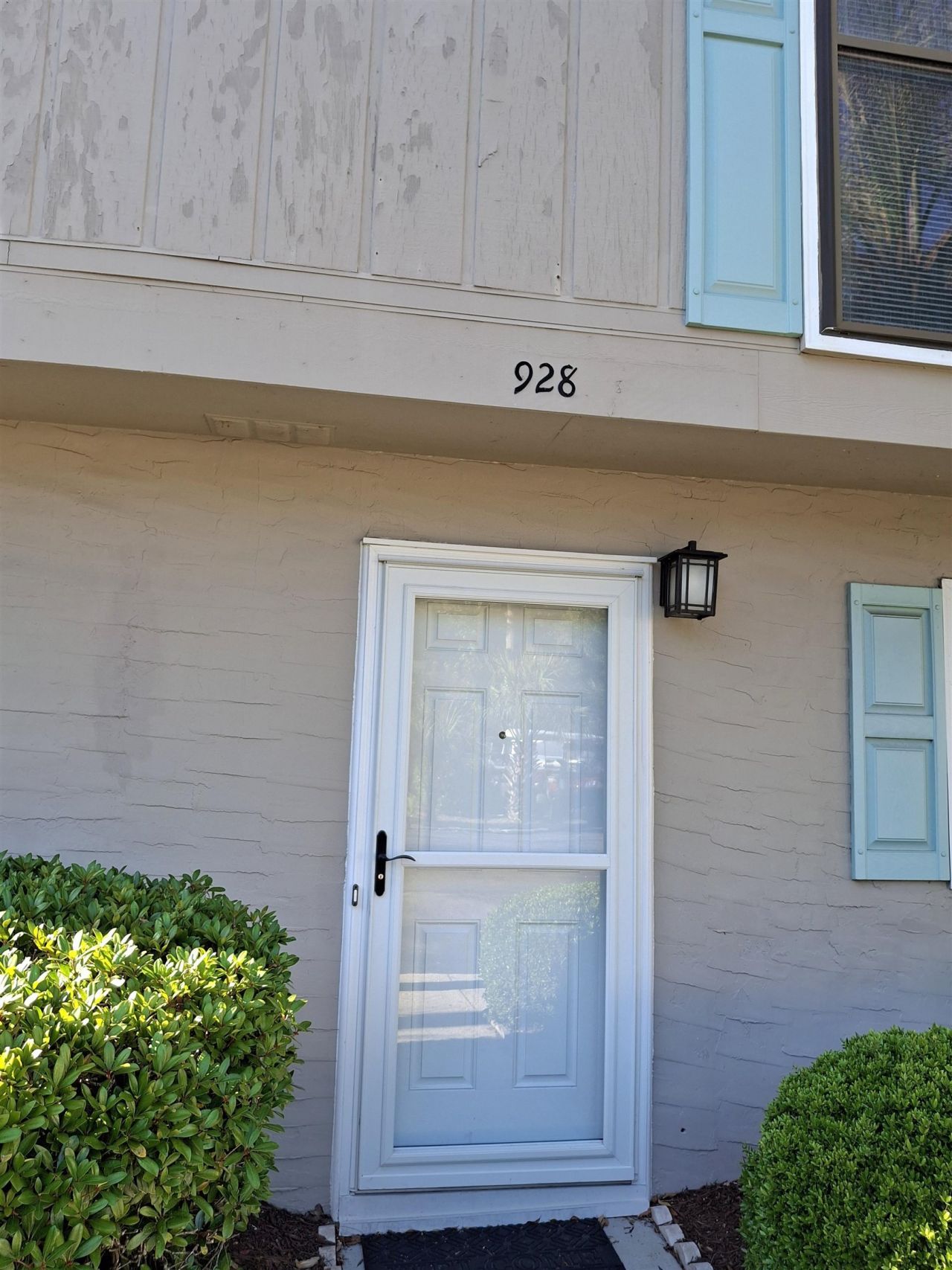928 Villa Dr.  Photo 4