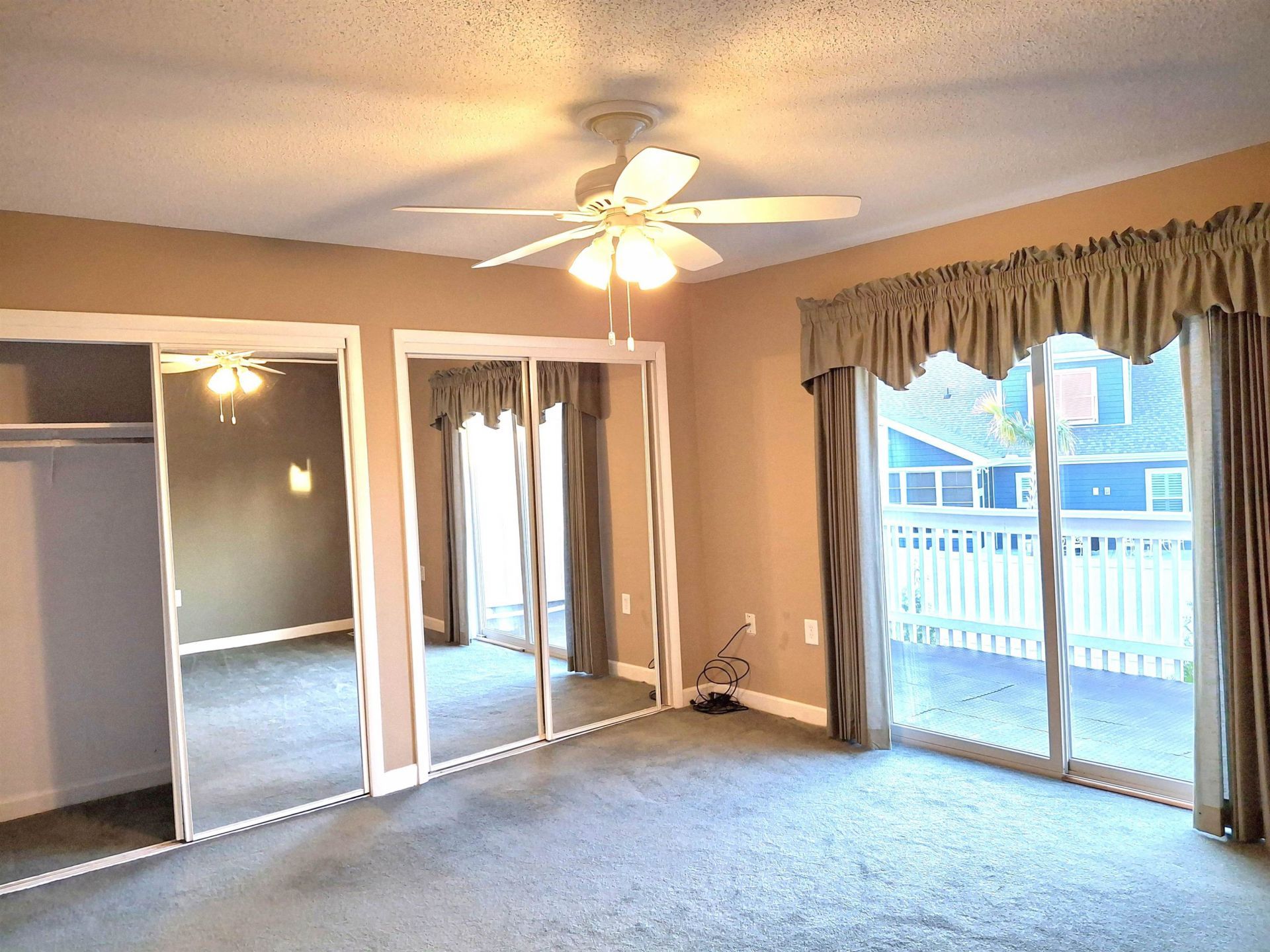 928 Villa Dr. Photo 44