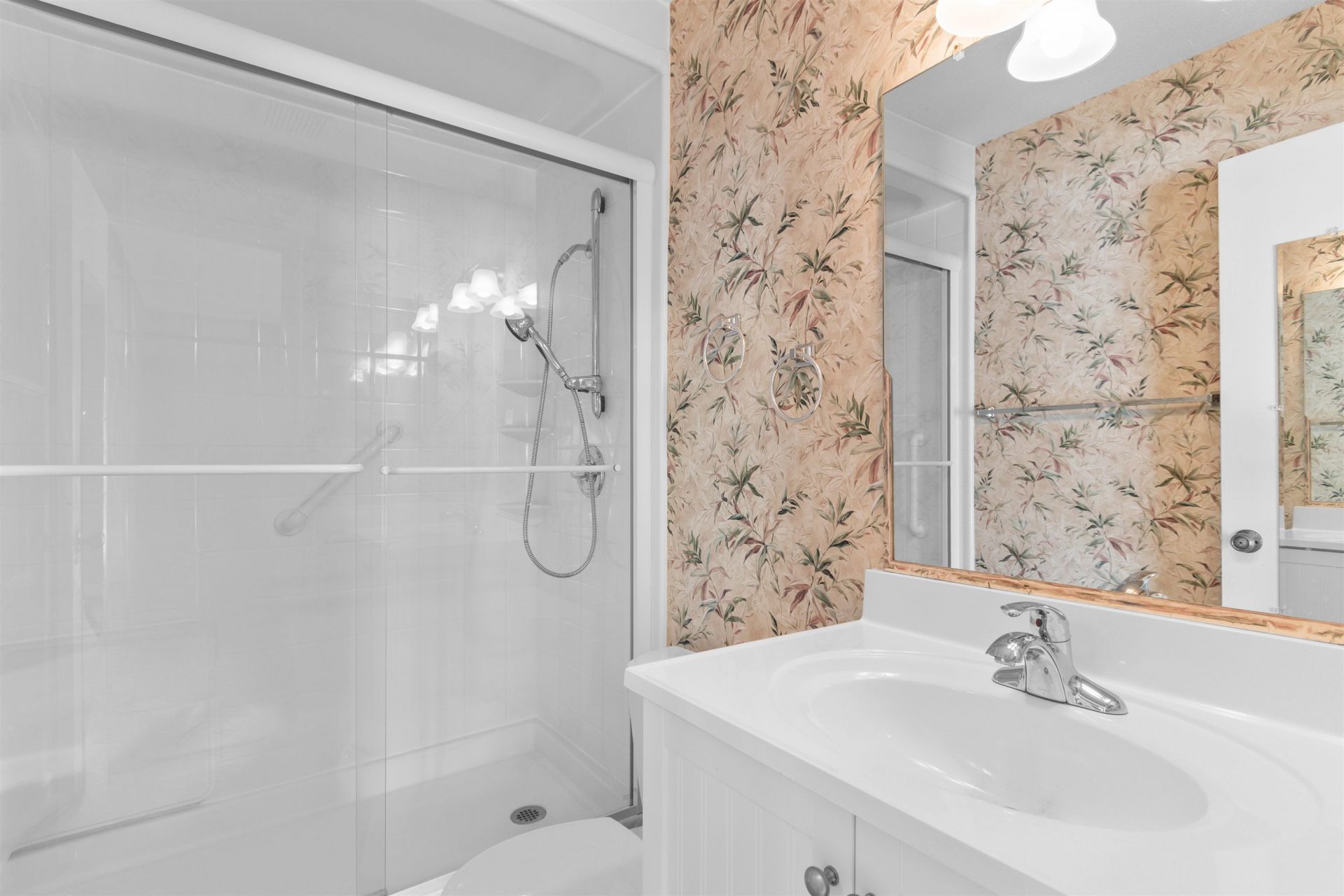 928 Villa Dr. Photo 49