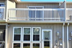 928 Villa Dr. photo 4