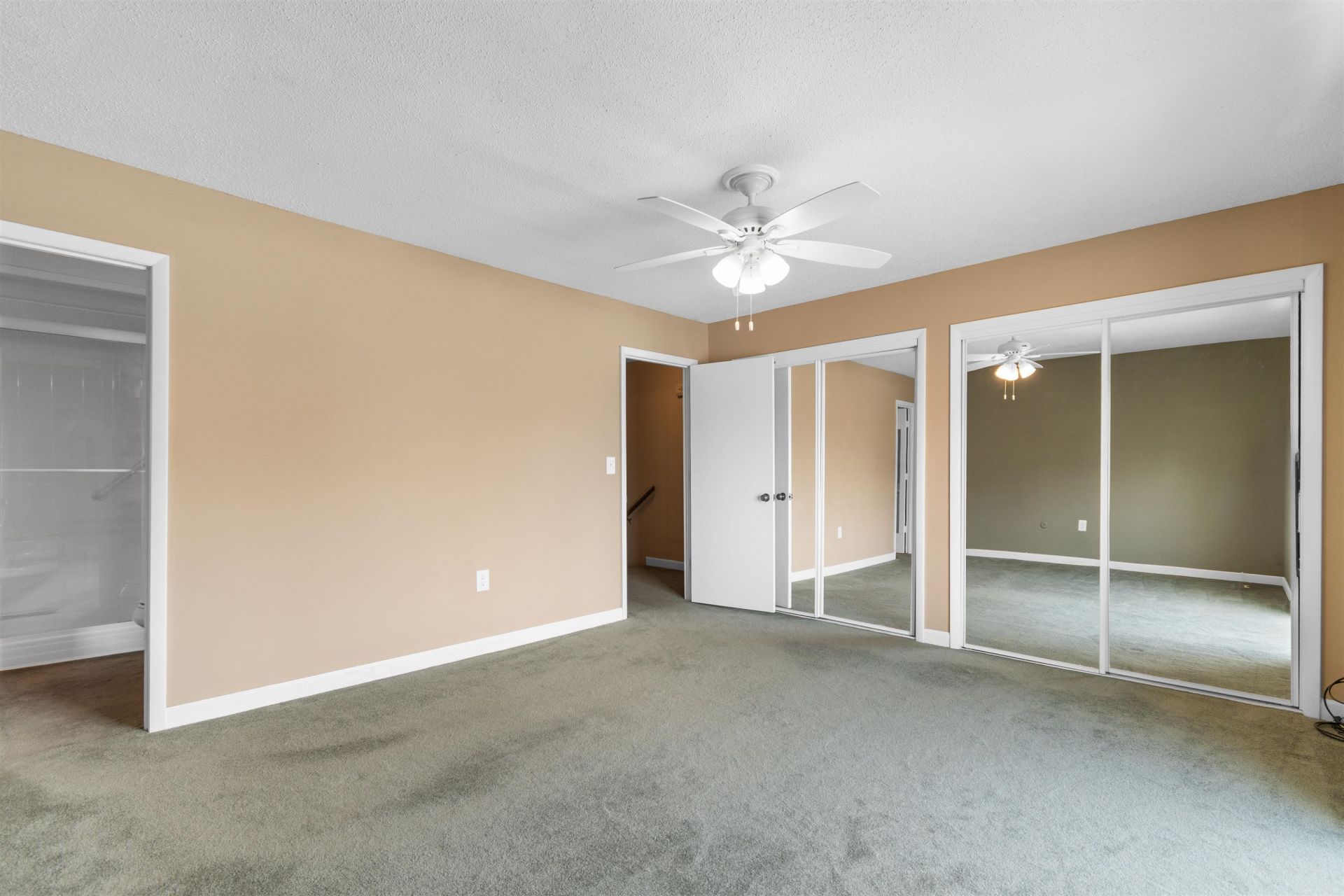 928 Villa Dr. Photo 52