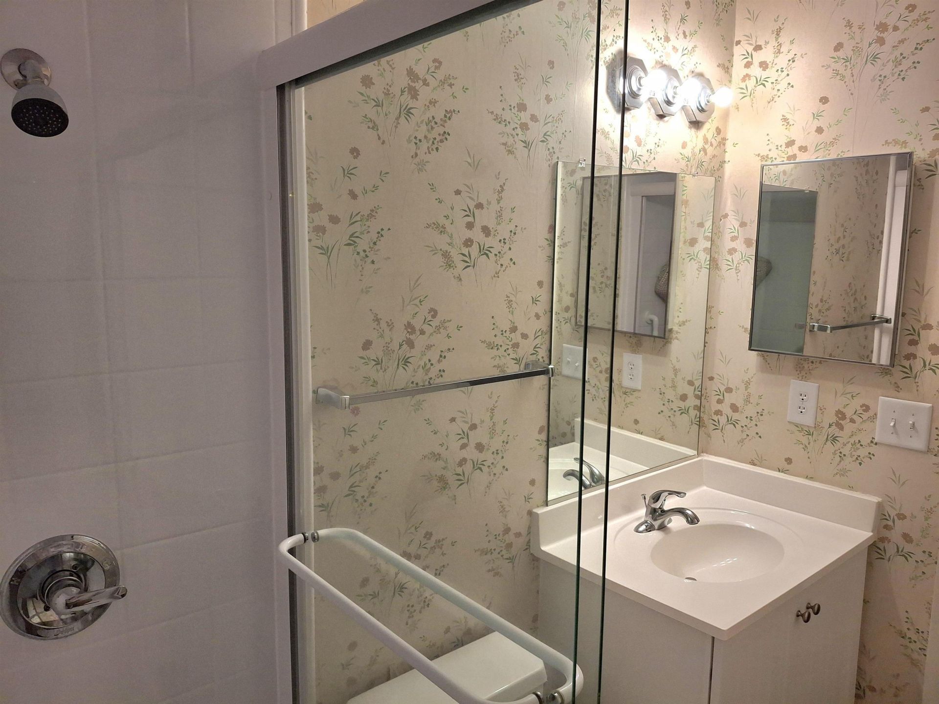 928 Villa Dr. Photo 58