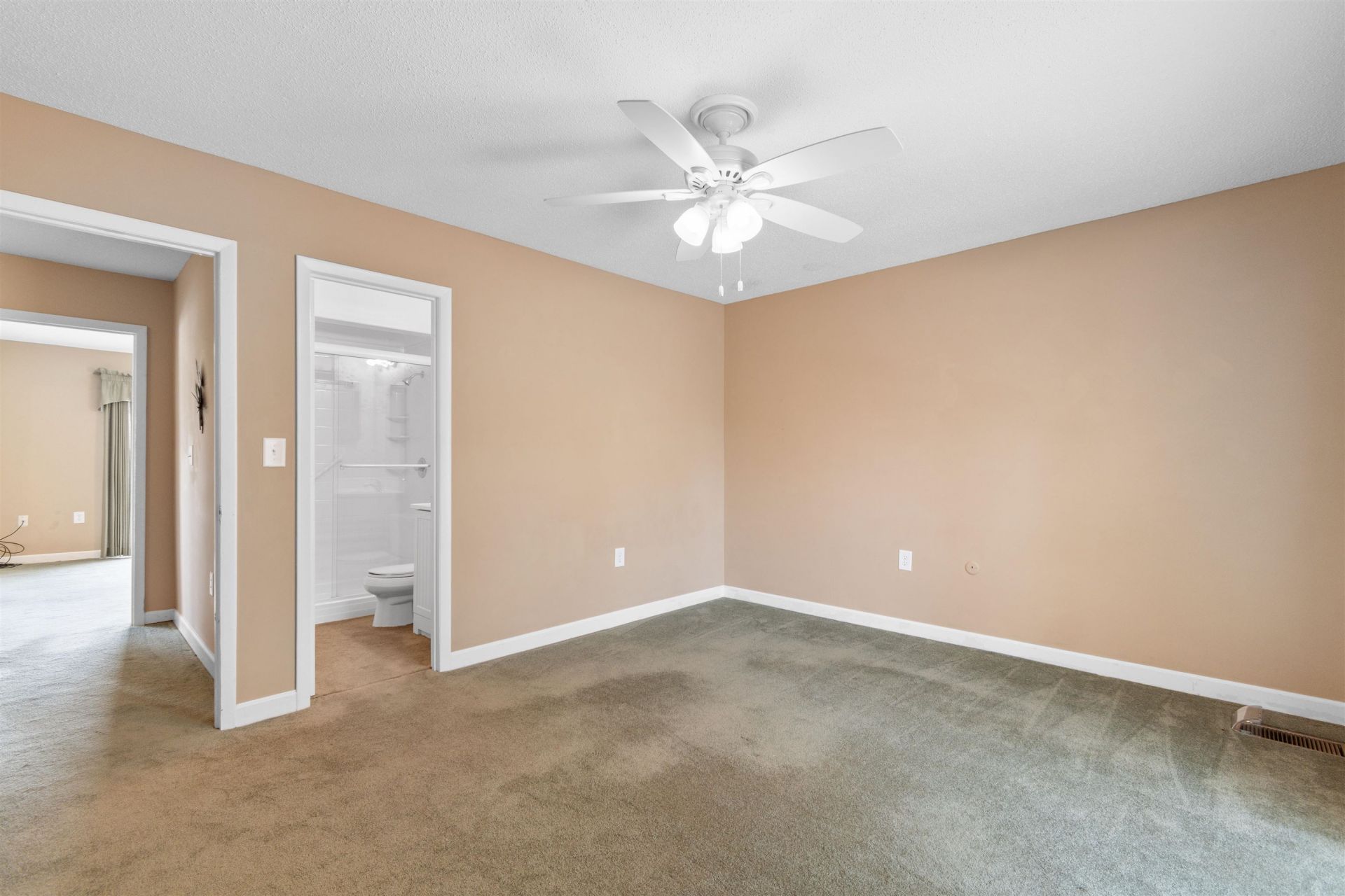 928 Villa Dr. Photo 59