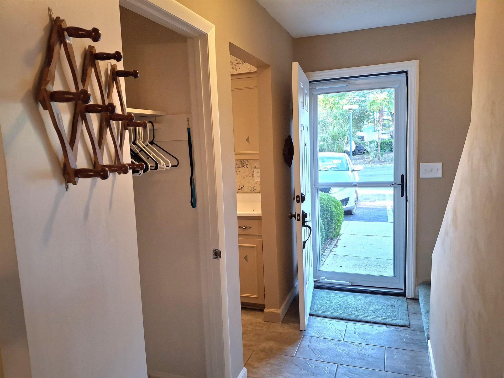 928 Villa Dr. Photo 61
