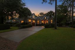 681 Reserve Dr. photo 4