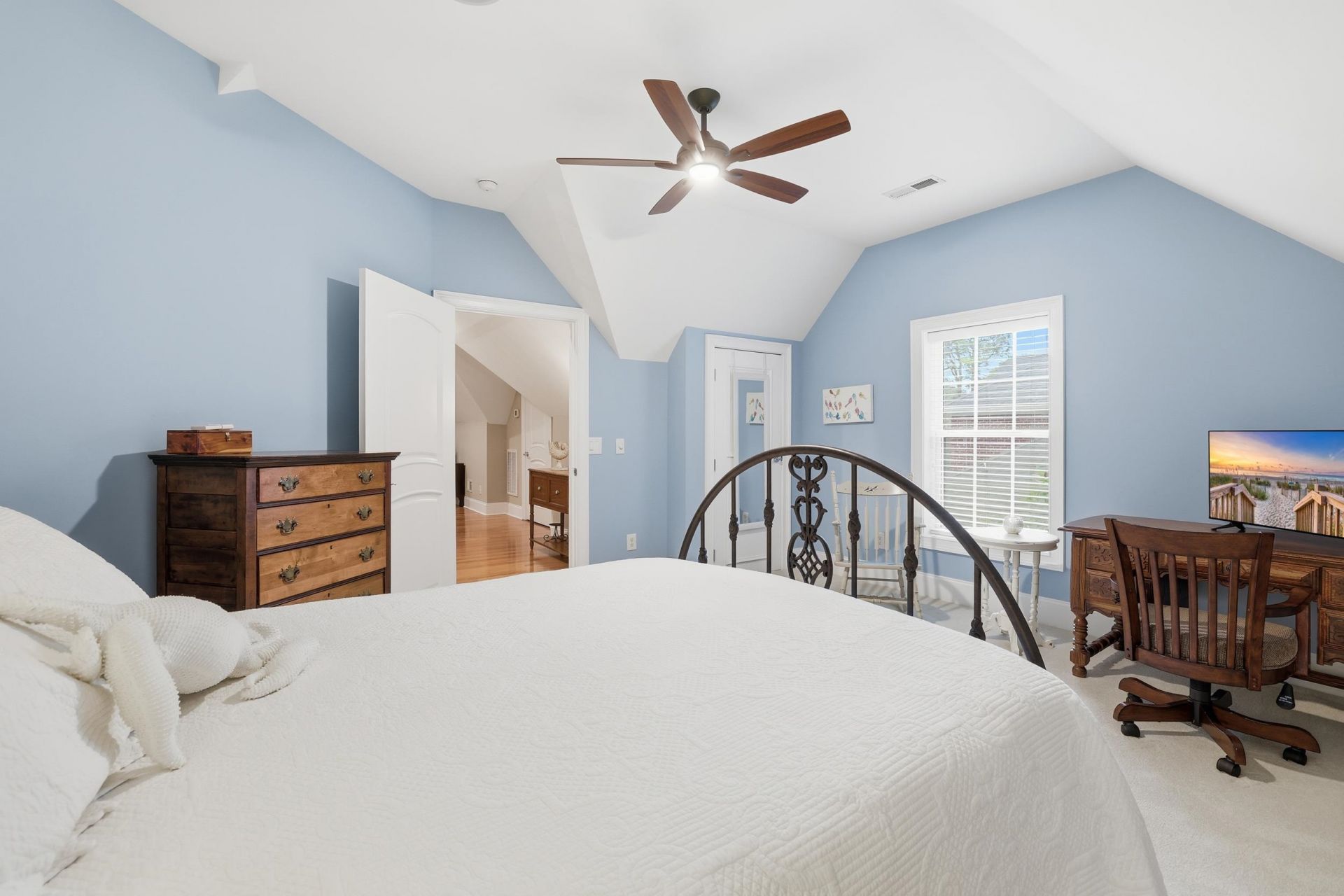 681 Reserve Dr.  Photo 41