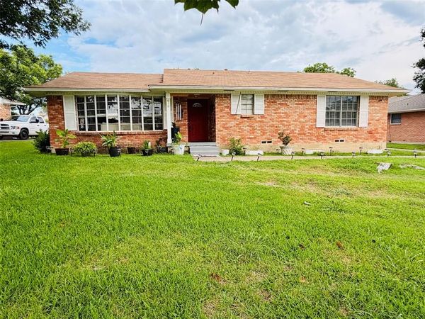 610 Prescott Drive , Garland, TX 75041