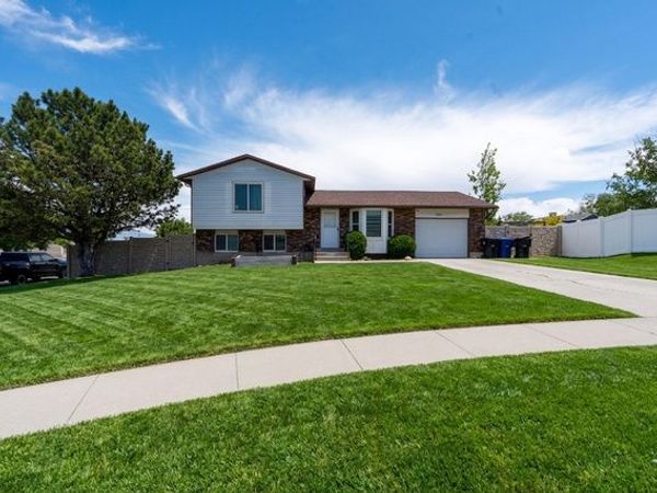 3689 S LASSO LOOP CIR , Magna, UT 84044