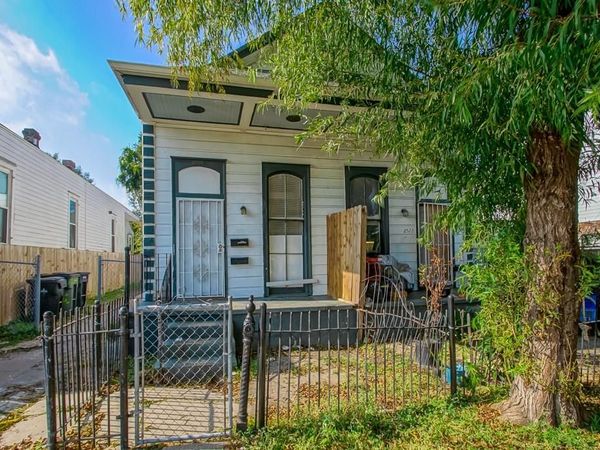 2520 22 2ND Street , New Orleans, LA 70113