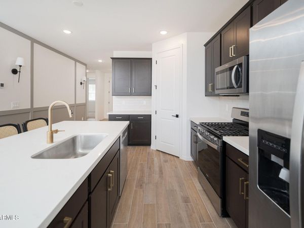 25557 N 76TH Lane, Peoria, AZ 85383