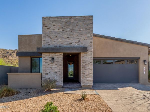 837 E MONTE Way, Phoenix, AZ 85042