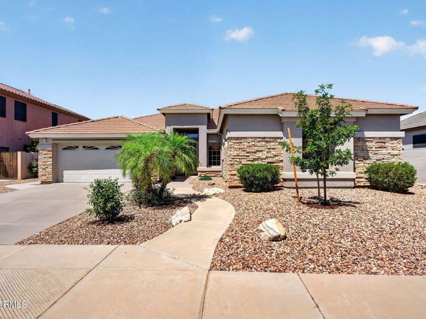 9814 E LOMPOC Avenue, Mesa, AZ 85209