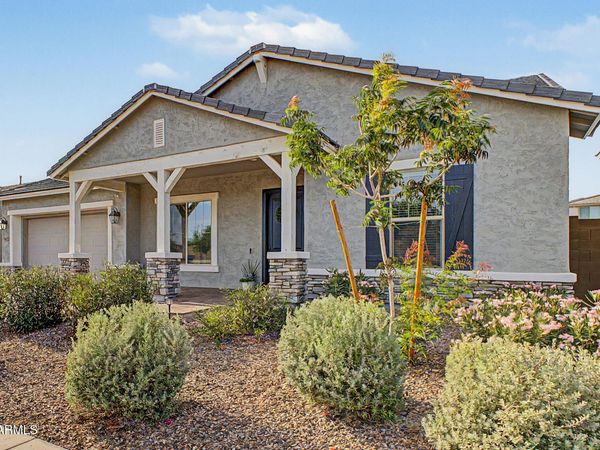 8432 W SOLANO Drive, Glendale, AZ 85305