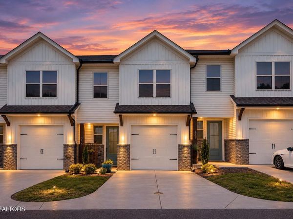 315 Harper Village Way, Lenoir City, TN 37771