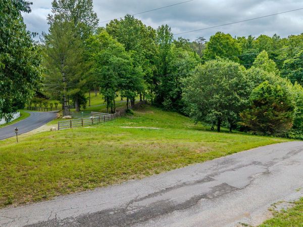 109 Justin Lane, Maynardville, TN 37807