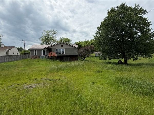 4949 Pleasant Unity Rd, Latrobe, PA 15650