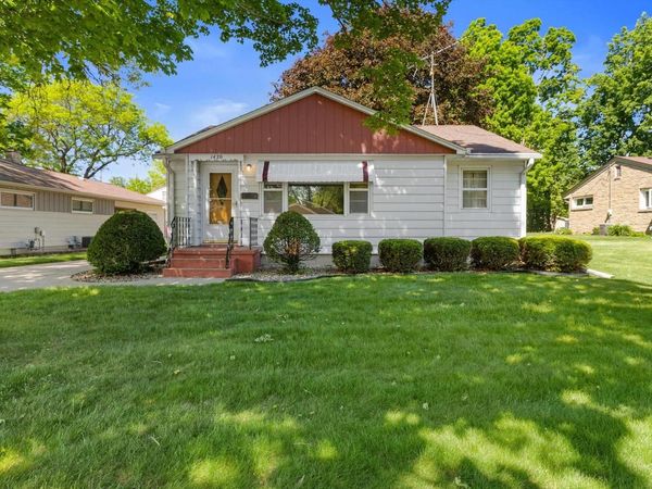 1420 Neenah STREET, Watertown, WI 53094