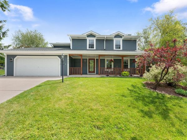 3106 Rolling Ridge DRIVE, Waukesha, WI 53188