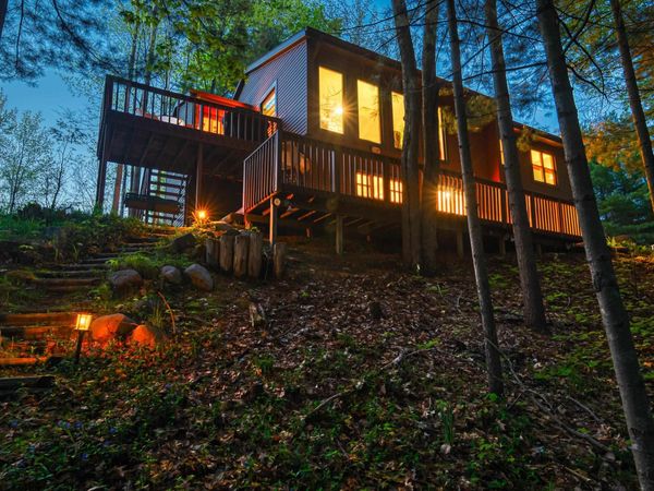 4418 Hampshire Drive, Williamsburg, MI 49690