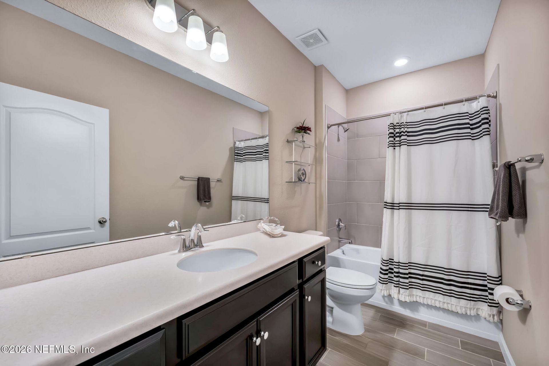 9918 Pavnes Creek Drive, Jacksonville, FL 32222 Photo