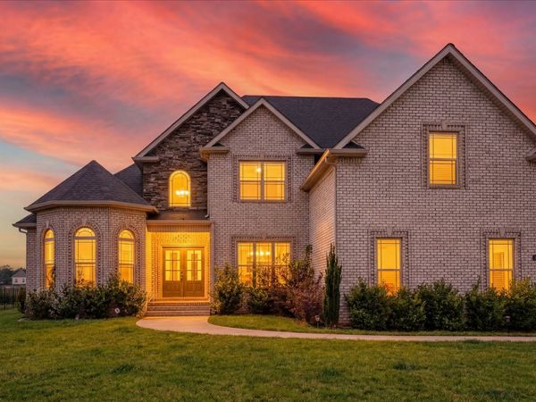 344 Oasis Ln, Clarksville, TN 37043