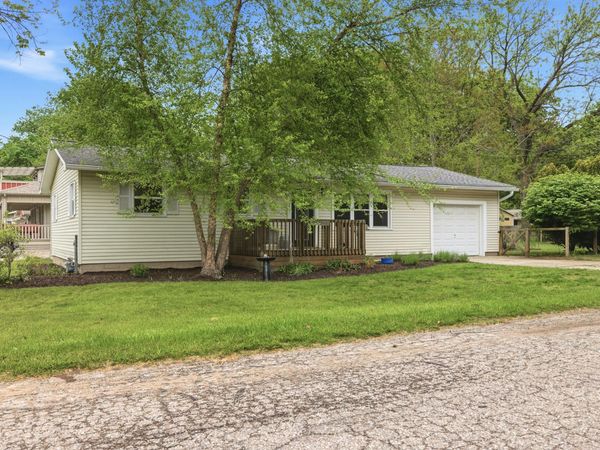 403 S Smith Street, New Buffalo, MI 49117