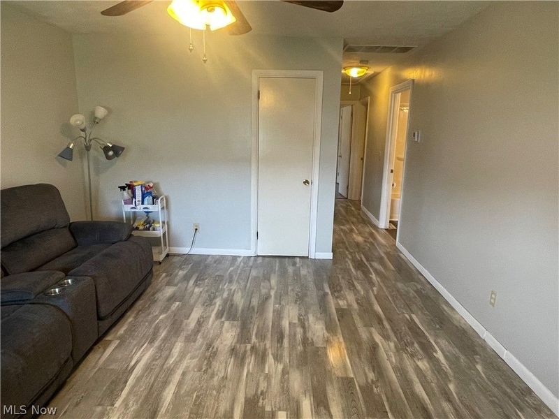 611 S Logan Street, Elyria, OH 44035 Photo 6