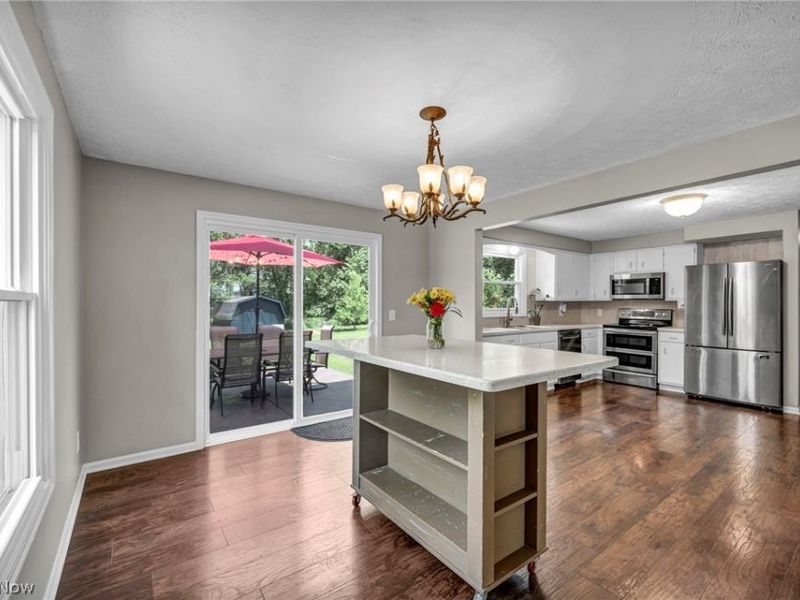 2635 Henrietta Drive, Green, OH 44685 Photo 10