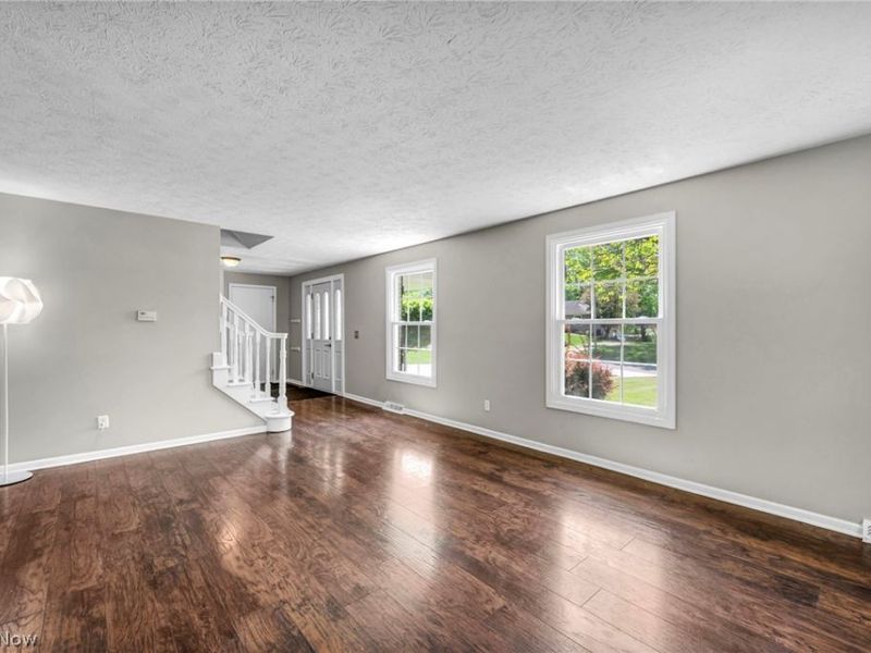 2635 Henrietta Drive, Green, OH 44685 Photo 7
