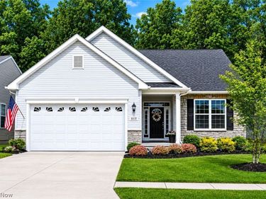 6616 Amber Way, North Ridgeville, OH 44039