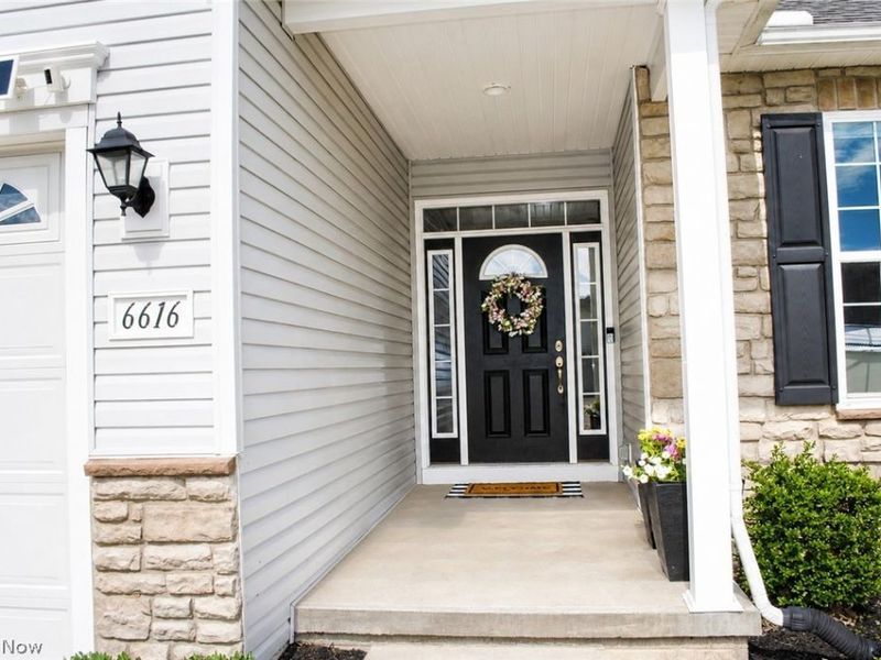 6616 Amber Way, North Ridgeville, OH 44039 Photo 4