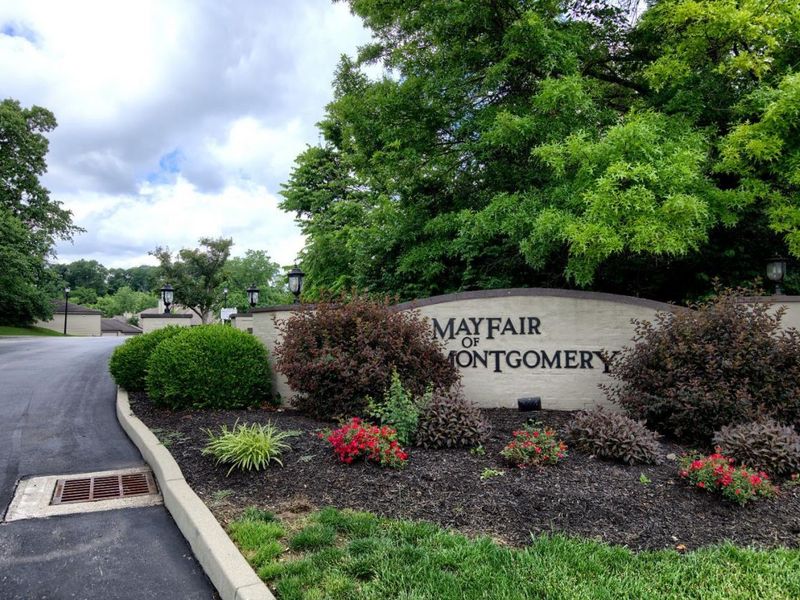 10555 Montgomery Road, Unit 70, Montgomery, OH 45242 Photo 2