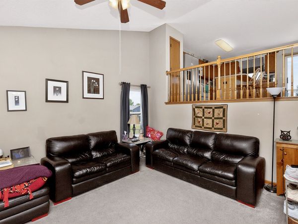 430 Boulder Ridge Court , Pleasant Hill, IA 50327