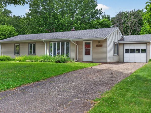 2071 Lindy Avenue, Roseville, MN 55113