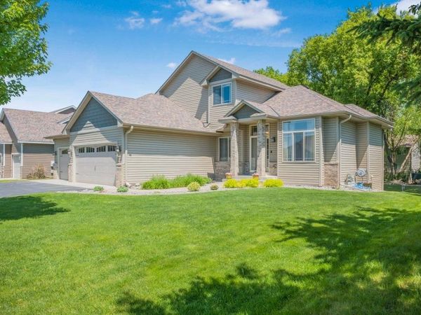 9918 Kiwi Avenue N, Brooklyn Park, MN 55443