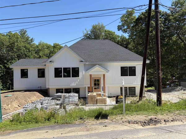 5 Birch Drive, Newmarket, NH 03857