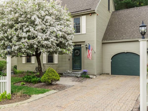 20 Lamplight Drive, Unit 29, Atkinson, NH 03811