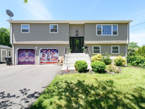 19 Kelvin Avenue, Leonardo, NJ 07737