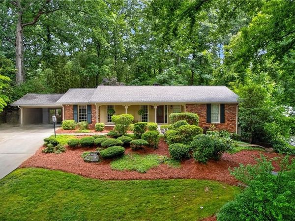 6875 Castleton Drive , Atlanta, GA 30328