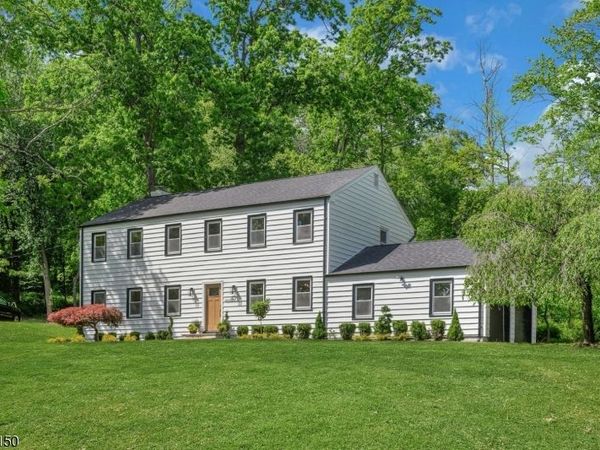 47 Fieldstone Dr, Morris, NJ 07960