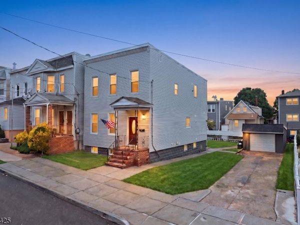 145 Tappan St, Kearny, NJ 07032