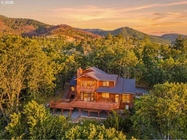 7130 HIGHWAY 66, Ashland, OR 97520