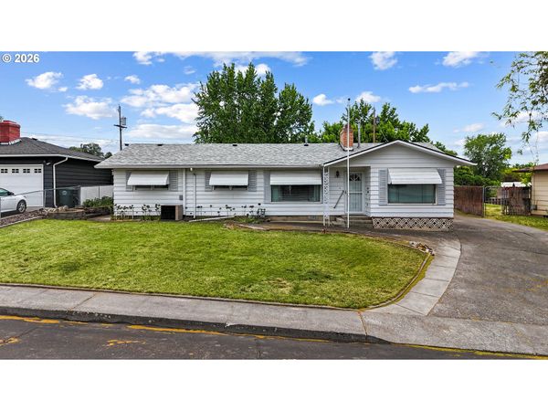 3218 SW ISAAC AVE, Pendleton, OR 97801