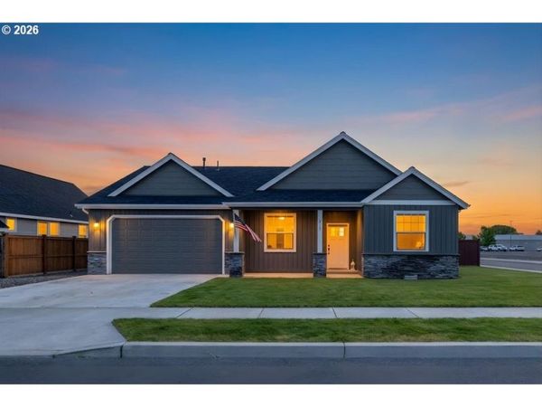 317 SE PIONEER DR, Prineville, OR 97754