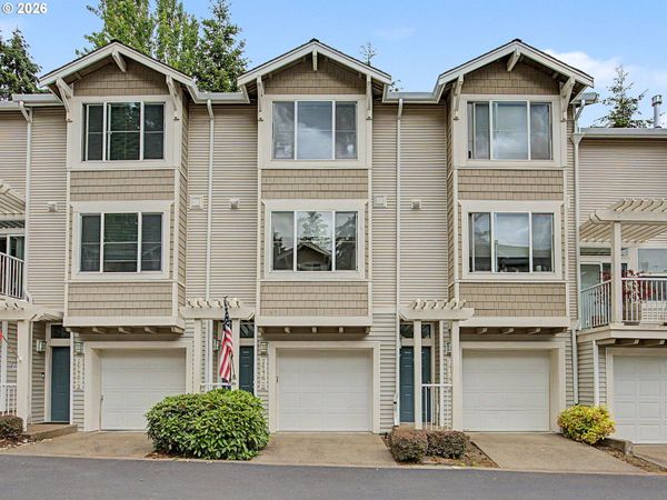 14176 SW BARROWS RD, Unit 3, Portland, OR 97223