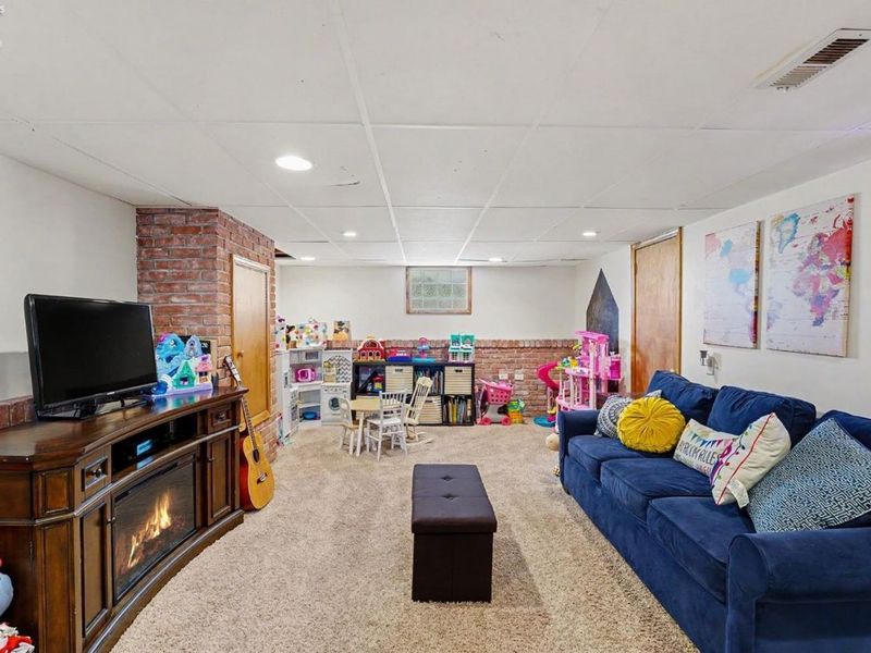 208 Kinney, Bellevue, OH 44811 Photo 22