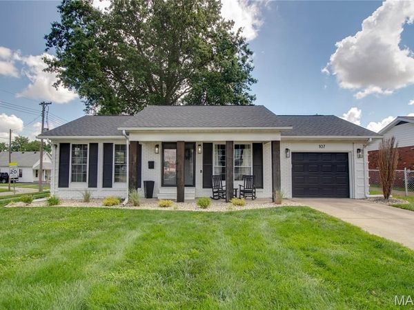 107 Pleasant Street, Jerseyville, IL 62052