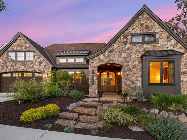 61016 SE Light Peak Drive, Bend, OR 97702