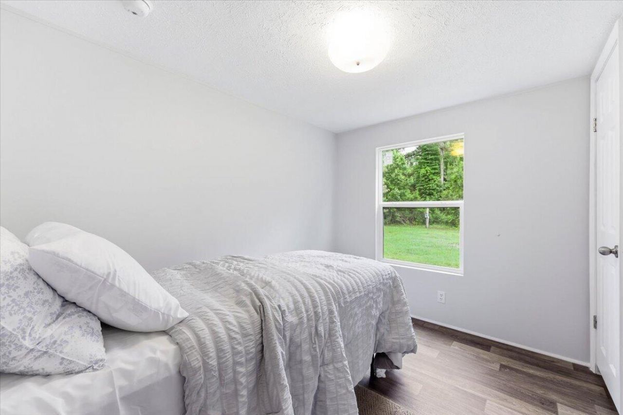 169 Bennett Avenue Photo 11